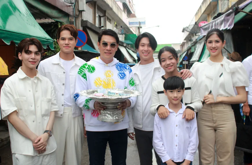 “สโนวี่-กระดุม” พร้อมทัพนักแสดงนิวเจน จาก “สวัสดี วิชชั่น” ร่วมทำบุญวันเข้าพรรษา